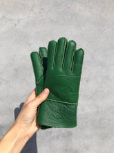 Load image into Gallery viewer, Billy Bamboo - LEATHER SHEARLING GLOVE