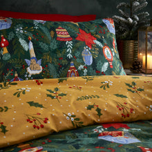 Load image into Gallery viewer, Riva Home - Deck The Halls Christmas Duvet Cover Set Pine Green