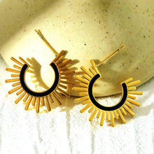 Load image into Gallery viewer, Eros Earrings 21086