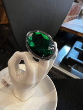 Load image into Gallery viewer, SWAROVSKI CRYSTAL DESIGNER RING #138 GREEN
