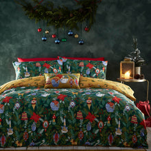 Load image into Gallery viewer, Riva Home - Deck The Halls Christmas Duvet Cover Set Pine Green