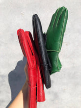 Load image into Gallery viewer, Billy Bamboo - LEATHER SHEARLING GLOVE