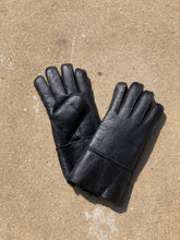 Load image into Gallery viewer, Billy Bamboo - LEATHER SHEARLING GLOVE