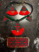 Load image into Gallery viewer, IRANIAN HANDCRAFTED NECKLACE