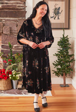 Load image into Gallery viewer, FLORAL BOUQUET VELVET DRESS