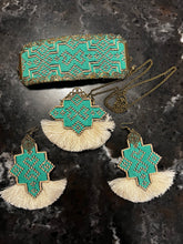 Load image into Gallery viewer, IRANIAN HANDCRAFTED NECKLACE