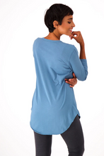 Load image into Gallery viewer, THE GOOD TEE Relaxed ¾ Sleeve V-neck T-shirt