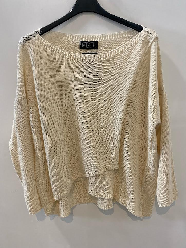 SS24 TOP WITH SLEEVE SP2476-9