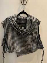 Load image into Gallery viewer, Pennie Vest 14468J
