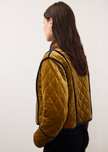 Load image into Gallery viewer, FW26 FDJ REVERSIBLE QUILTED JACKET
