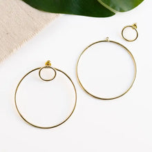 Load image into Gallery viewer, SS26 WORLDFINDS ER-1145-gld DOUBLE HOOP POSTS
