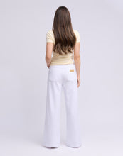 Load image into Gallery viewer, SS26 2971 LILY WIDE FEATHERWEIGHT
