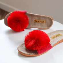 Load image into Gallery viewer, SS26 La-aSOLE SmRedPOM POM SLIDES
