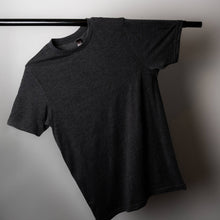 Load image into Gallery viewer, WEAR STATIC - BASIC TEE
