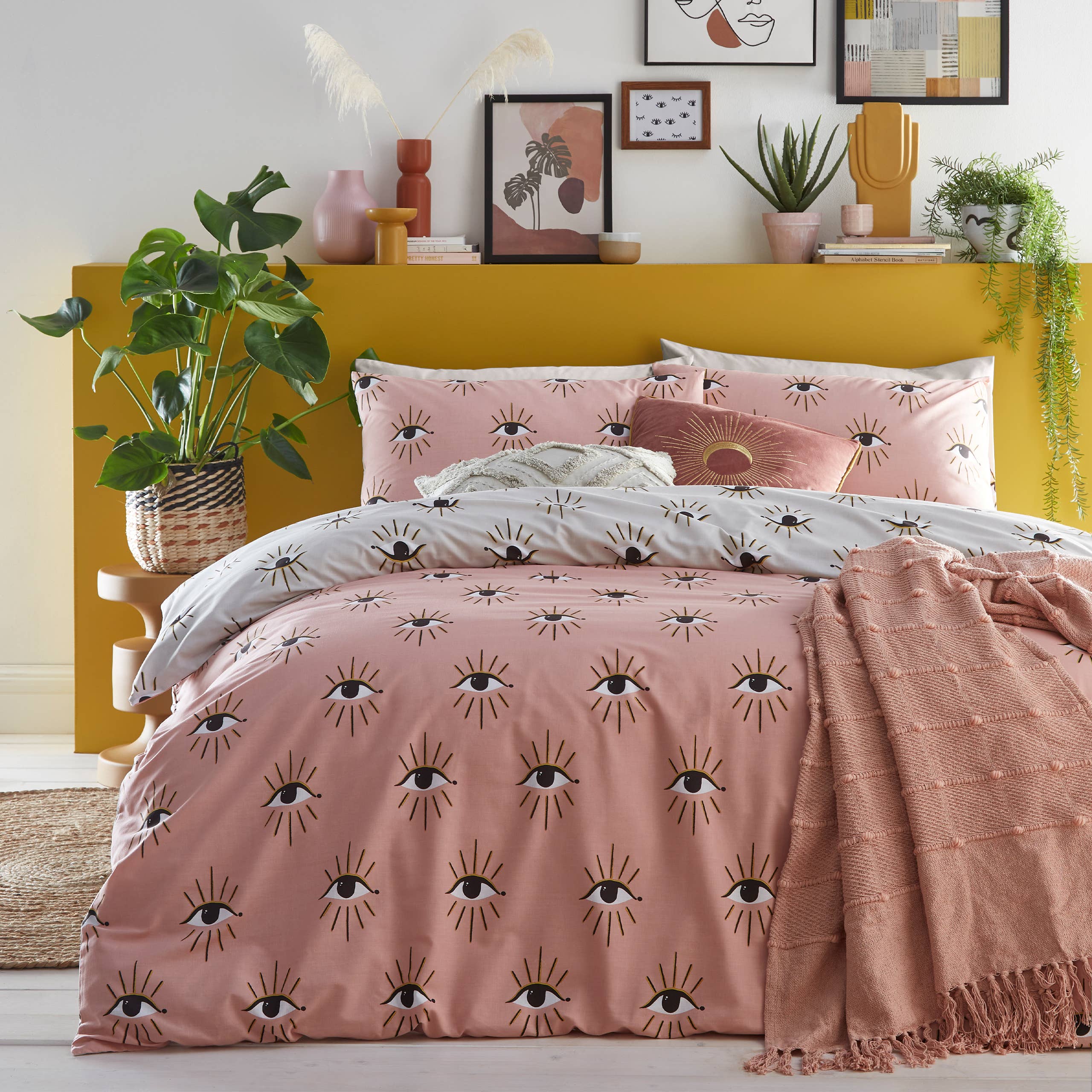 Riva Home - Theia Abstract Eye Duvet Cover Set Blush