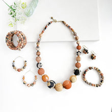 Load image into Gallery viewer, DESERTSCAPE NECKLACE
