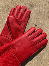 Load image into Gallery viewer, Billy Bamboo - LEATHER SHEARLING GLOVE
