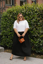 Load image into Gallery viewer, SS26 ARI STRAPLESS MIDI DRESS WDR 10883 DRSBL
