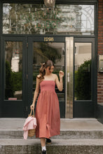 Load image into Gallery viewer, SS26 ARI STRAPLESS MIDI DRESS WDR 10883 DRSBL
