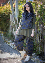 Load image into Gallery viewer, Pennie Vest 14468J
