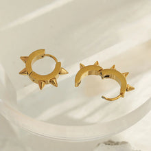 Load image into Gallery viewer, Emeralda Mini Hoop Earrings 21280
