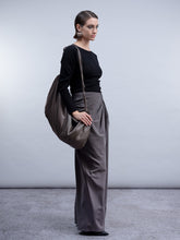 Load image into Gallery viewer, FW26 HAAKO LIGHT KNIT SWEATER
