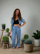 Load image into Gallery viewer, SS26 ILA242251 SOLID BUTTON SHIRT
