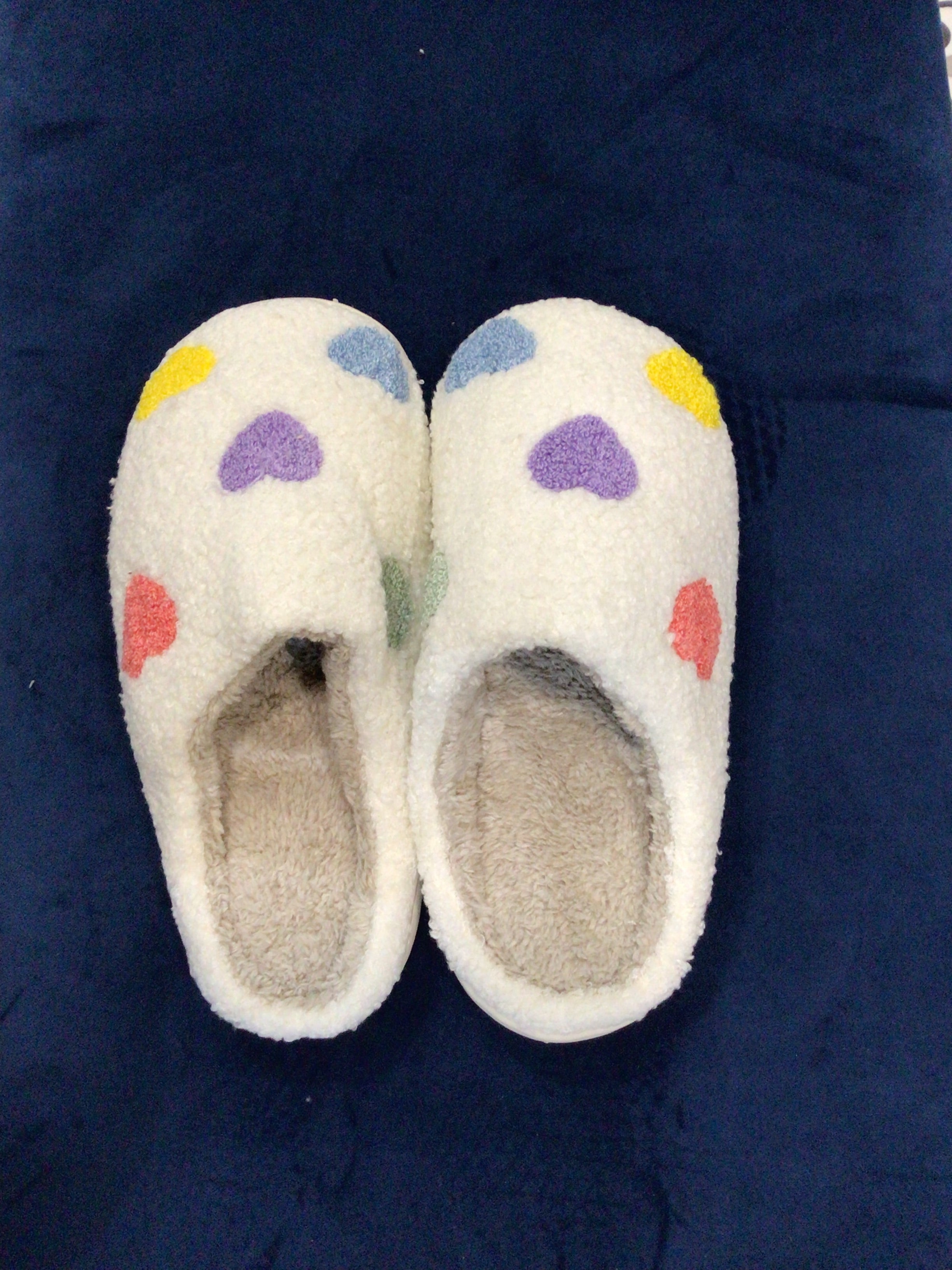 FUN SLIPPERS RAINBOW HEARTS