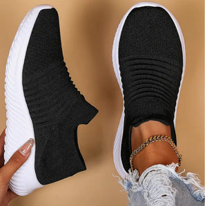 LADIES BLACK RUNNERS