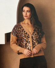 Load image into Gallery viewer, KNITTED SWEATER
