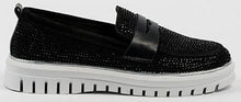 Load image into Gallery viewer, ROUND TOE FLAT SHOE
