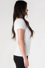 Load image into Gallery viewer, LIA SEAMLESS SHORT SL TEE WHITE
