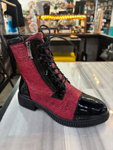 Load image into Gallery viewer, AQUA FLEX BOOT 28 QUILT

