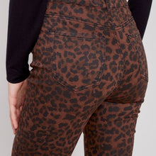 Load image into Gallery viewer, BOOTCUT JEAN C5443
