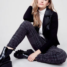 Load image into Gallery viewer, CORDUROY CRINKLE JOGGER C5226RR
