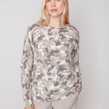 Load image into Gallery viewer, REVERSIBLE SWEATER C2268
