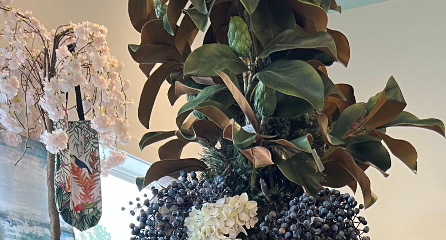 Magnolia Foliage w Bud 22" 5978