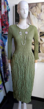 Load image into Gallery viewer, CRINKLE DRESS BM605
