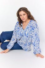 Load image into Gallery viewer, CELINE-1 BLOUSE (WASABI)
