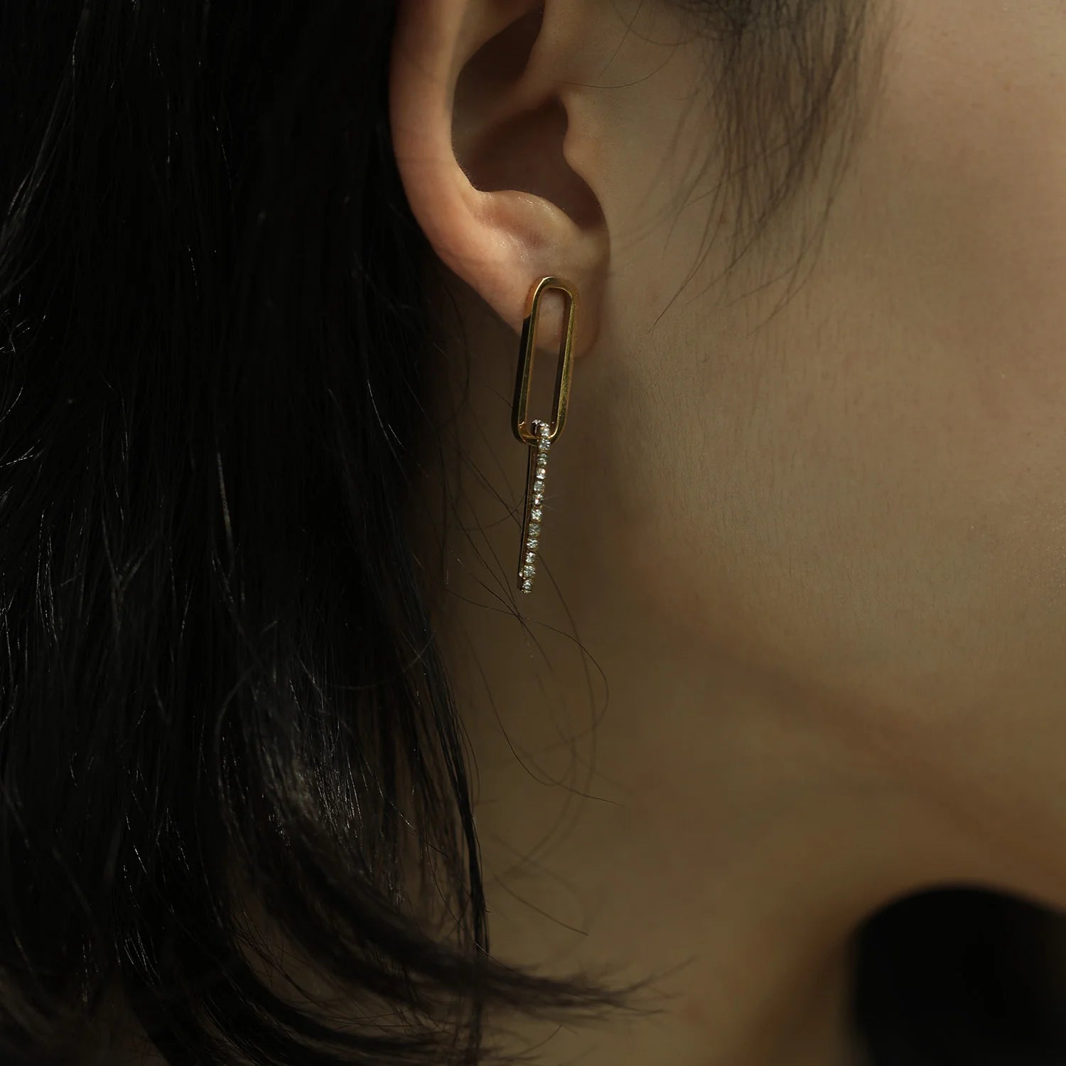 Paper Clip Earrings Gold LUCIANA 52210G