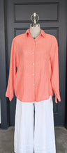 Load image into Gallery viewer, SS26 MO30127 FEELS LIKE SILK BLOUSY SHIRT

