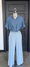 Load image into Gallery viewer, SS26 ILA242251 SOLID BUTTON SHIRT

