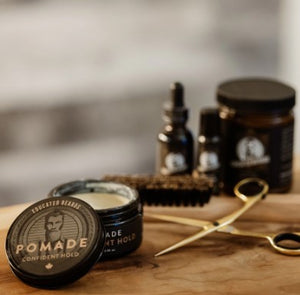 CONFIDENT HOLD POMADE