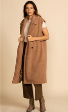 Load image into Gallery viewer, The Teddy Vest CO-11671F23
