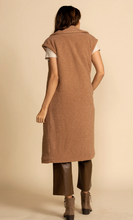 Load image into Gallery viewer, The Teddy Vest CO-11671F23
