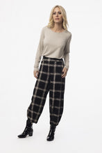 Load image into Gallery viewer, FW26 URBANOLOGY INC 210-4918 TOP
