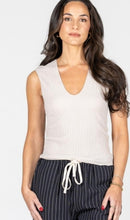Load image into Gallery viewer, PUCKER FABRIC V NECK
