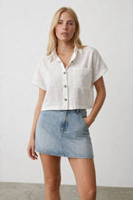 Load image into Gallery viewer, SS26 7902 ANAZ Cropped Linen Summer Shirts
