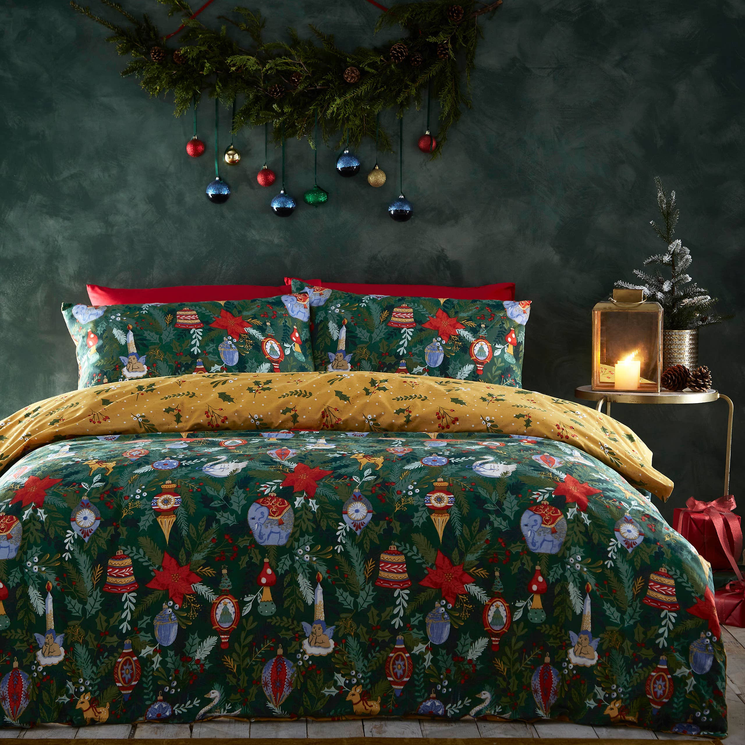 Riva Home - Deck The Halls Christmas Duvet Cover Set Pine Green