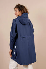 Load image into Gallery viewer, LIBERTY RAIN CAPE 22069
